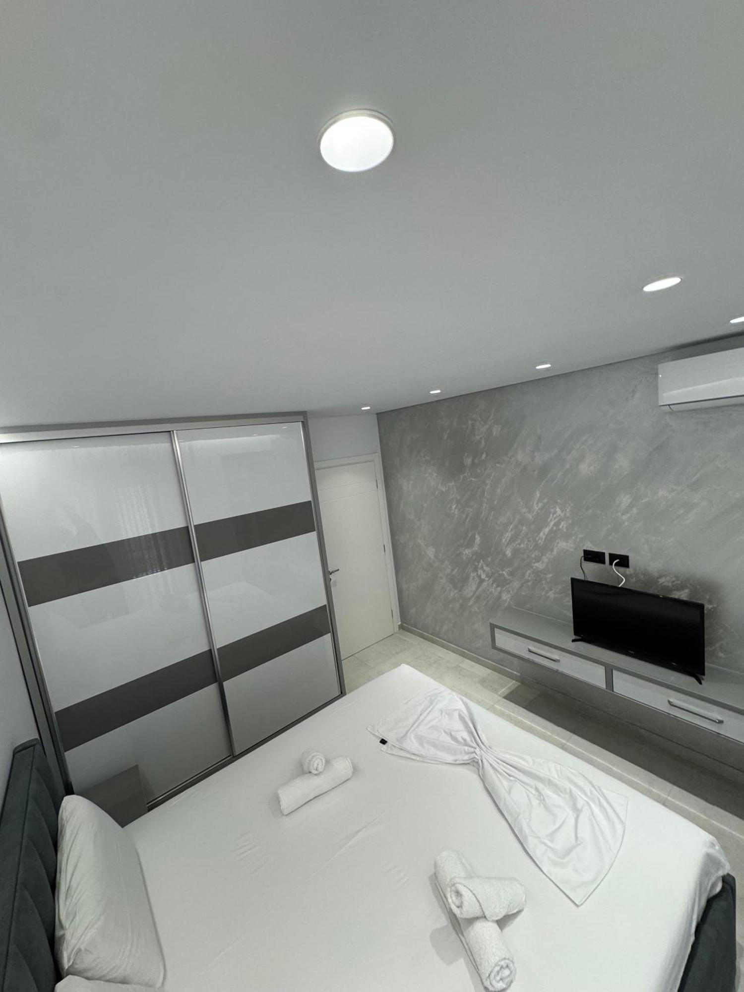 Alpha Lux Apartment Саранда Екстер'єр фото