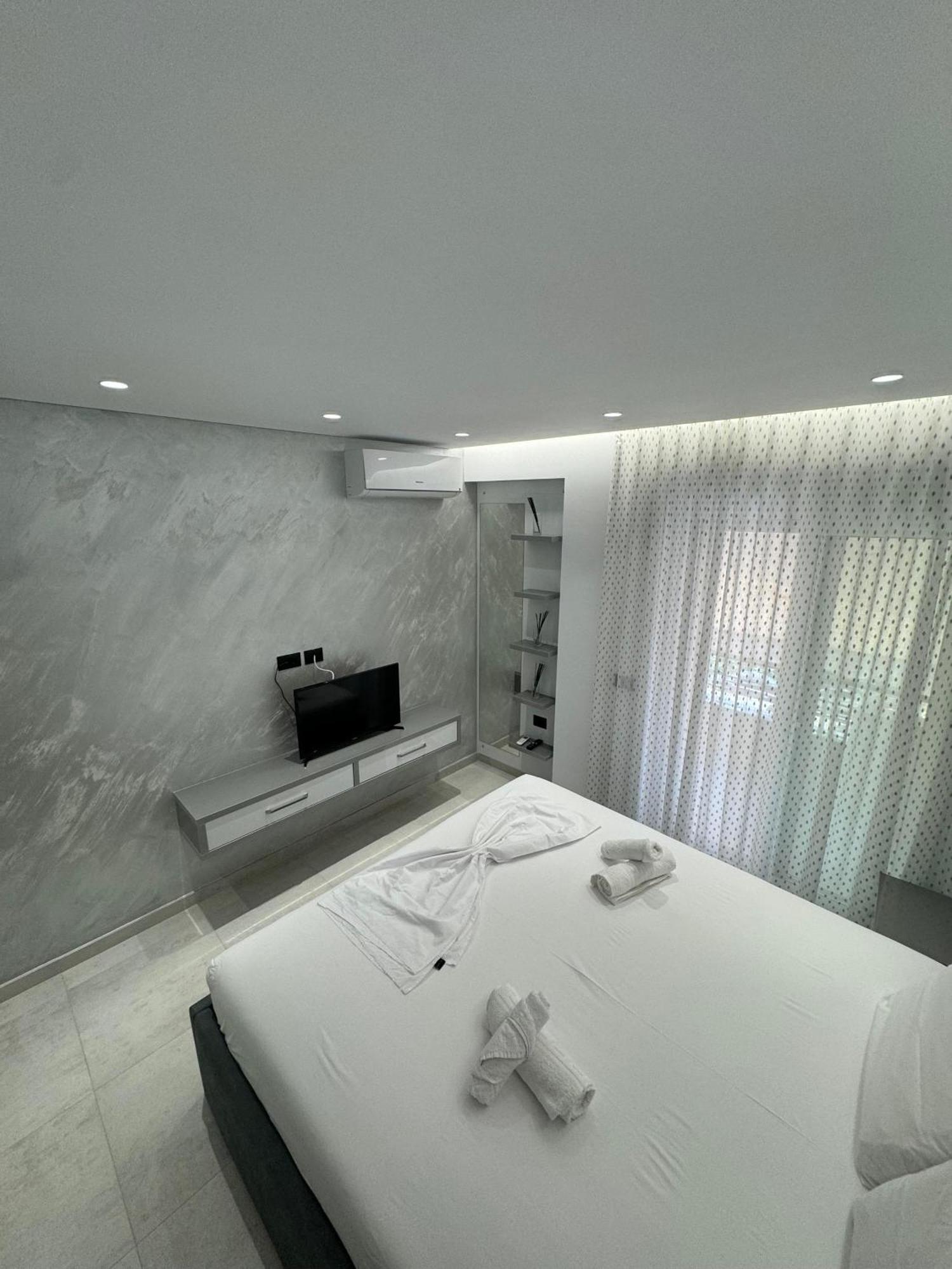 Alpha Lux Apartment Саранда Екстер'єр фото